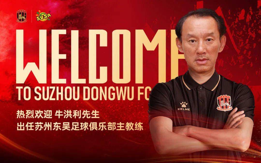 虽然陆昊天还没出手，但他强大内力所带出的罡风，已经让周围武者意识到，此人实力之高，已经远超他们的想象。